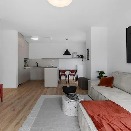 Apartment Slnecnice 2-bedroom On Floor 6 With 4 Balcony And Parking By Skyviews Bratislava