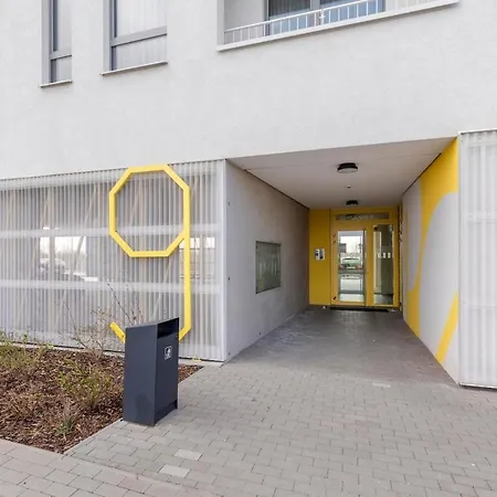 Slnecnice 2-bedroom On Floor 6 With 4 Balcony And Parking By Skyviews Daire
